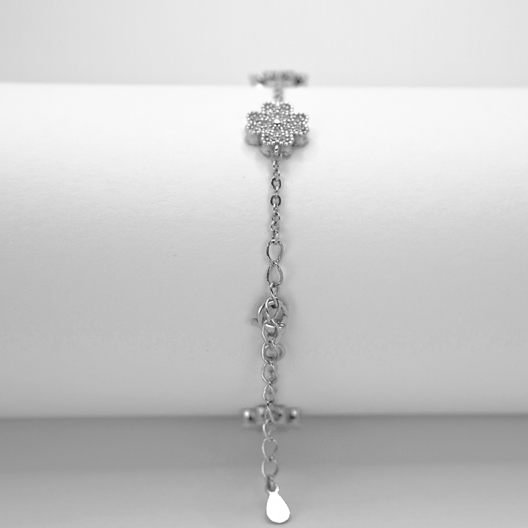 Clover Moissanite Bracelet