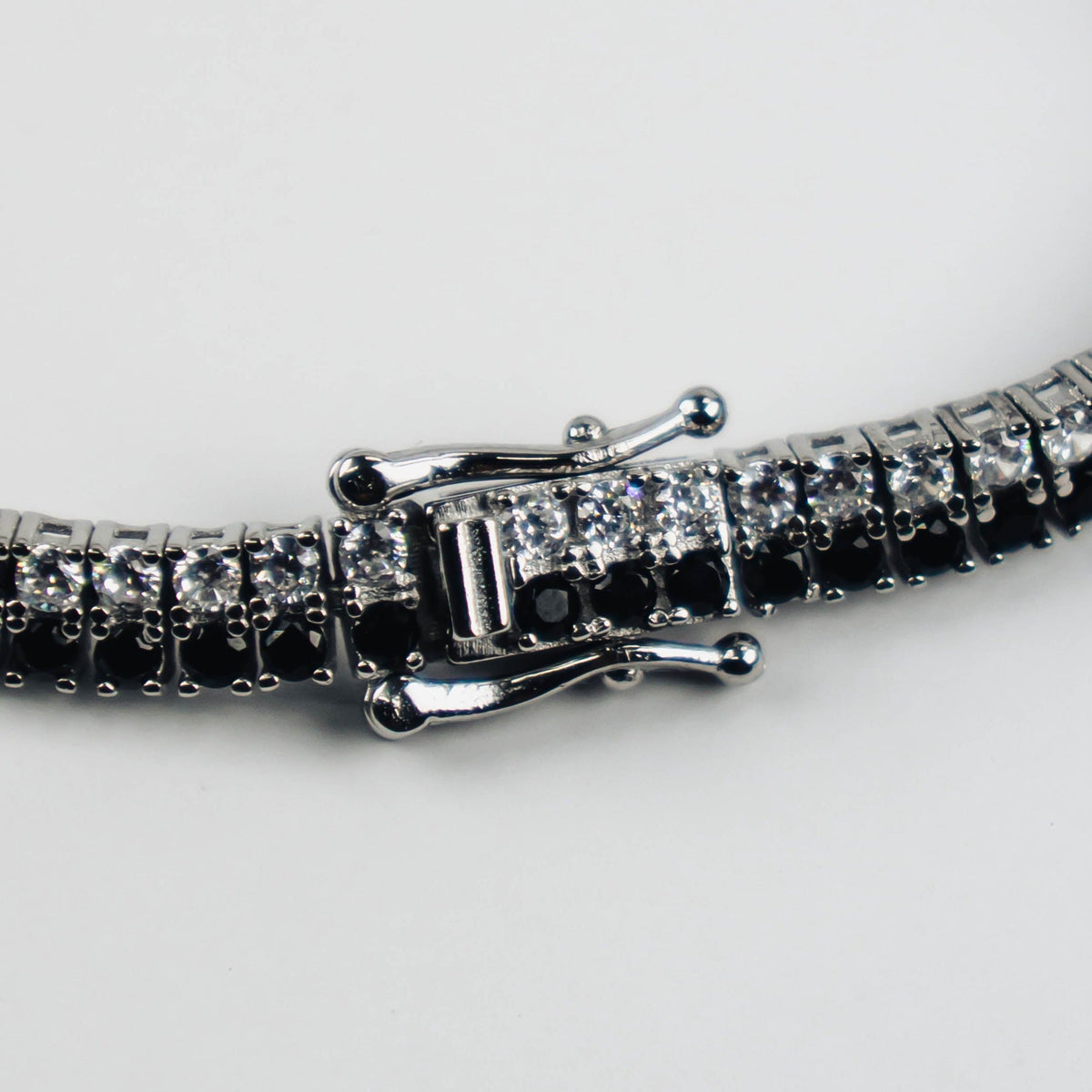 Riviera double en oxydes de zirconium assortis