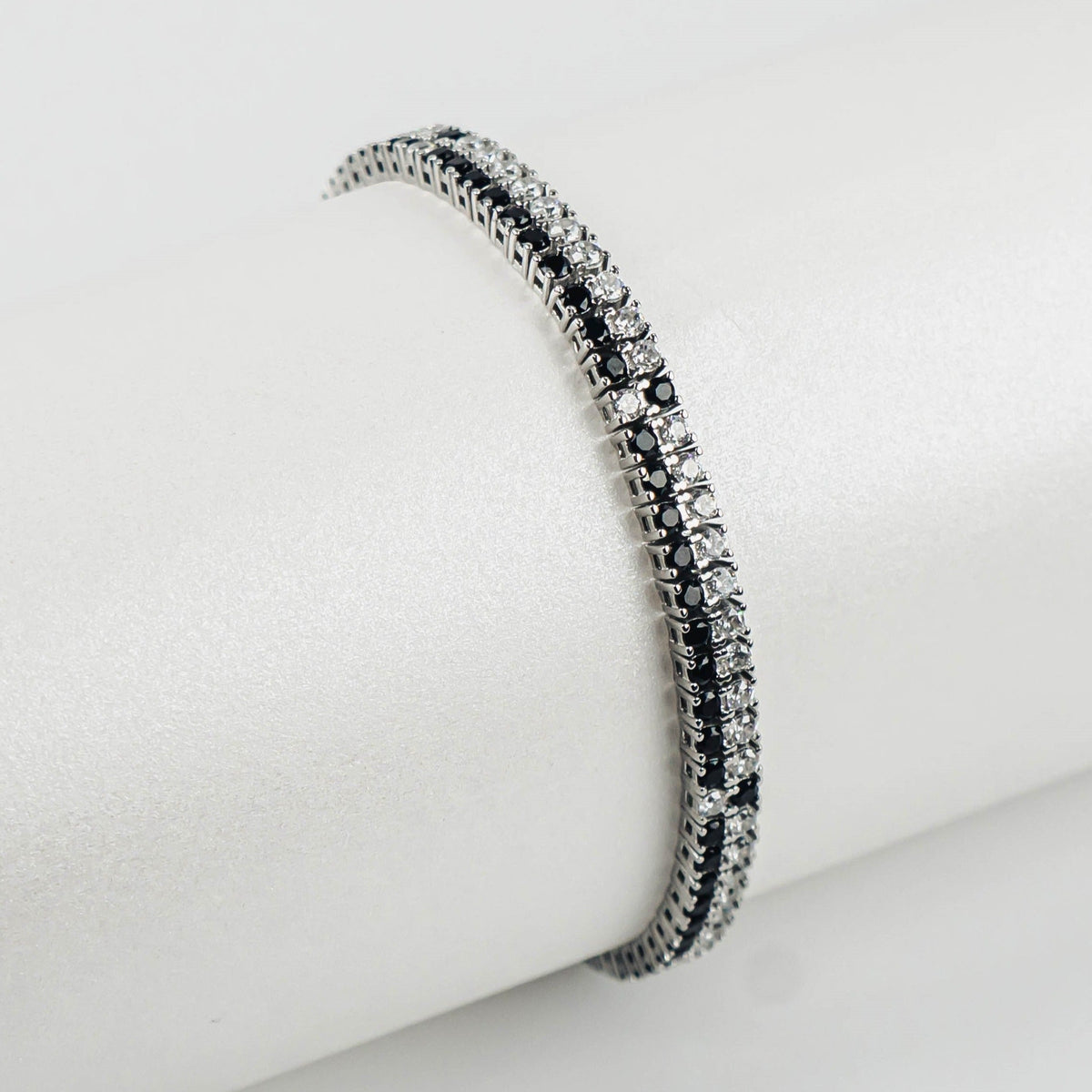 Riviera double en oxydes de zirconium assortis