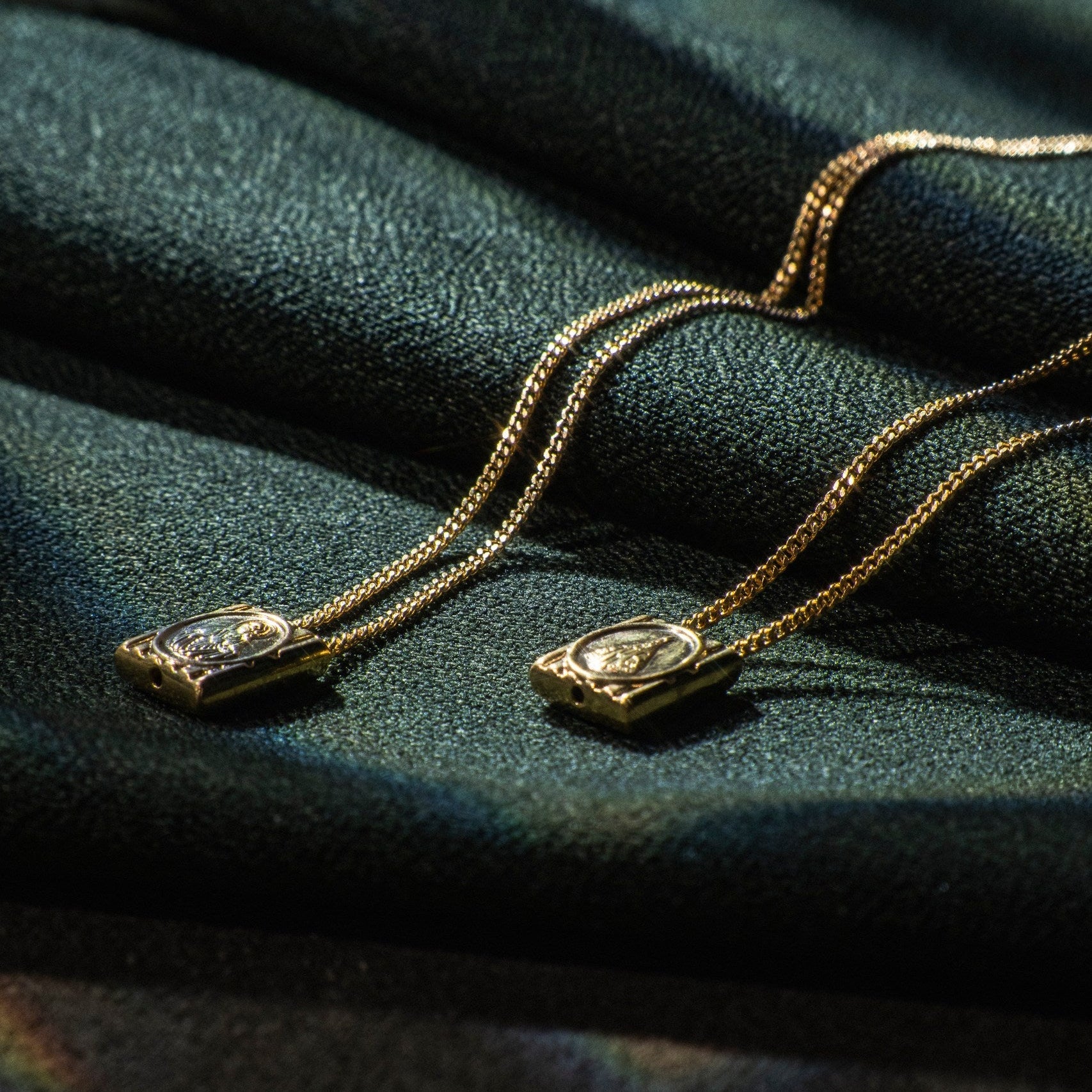 Saint Scapular Necklace - Yellow Gold